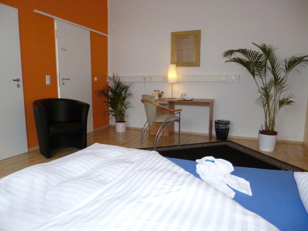 Hotel Restaurant Marbella Minden  Pokój zdjęcie